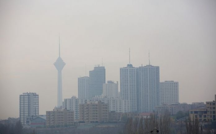 Smog deasupra Teheranului