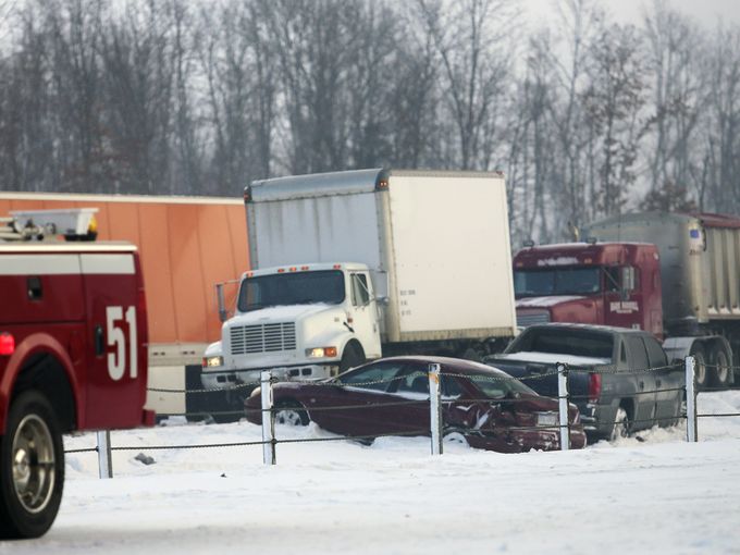 635564111910820288-Winter-Weather-Michigan-Pileup-kjhardy-detnews.com-2