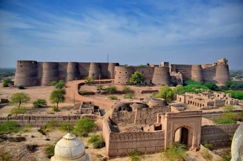 Fortăreața Derawar din Pakistan Foto Travelokam