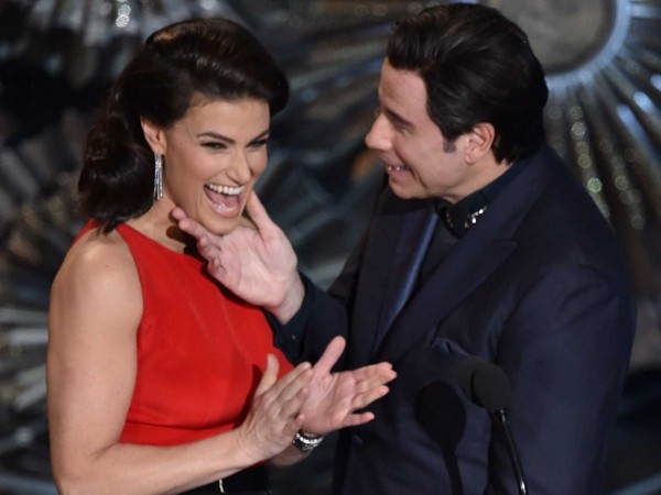 John Travolta și Idina Menzel