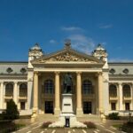 Teatrul-National-Iasi-foto